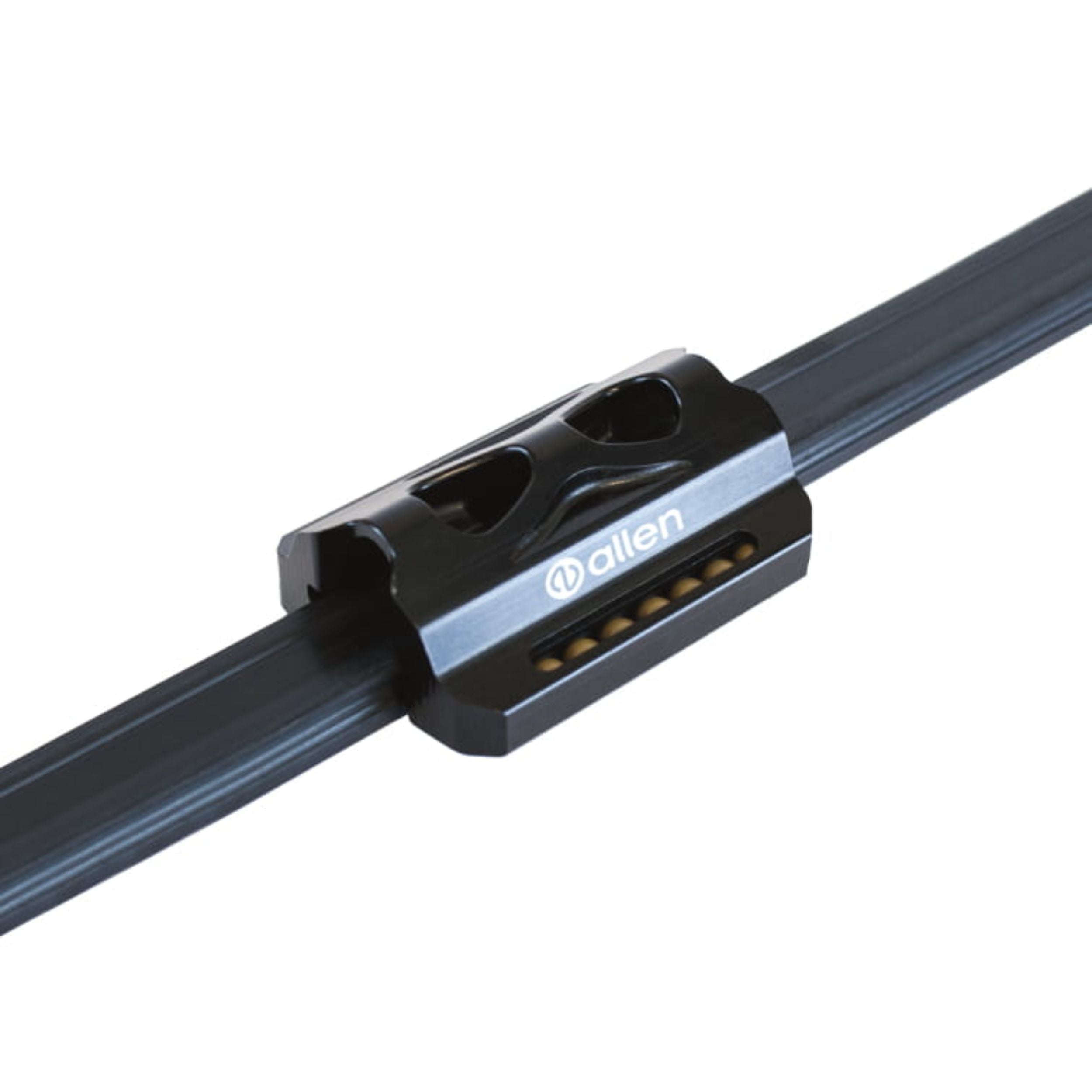 Allen Storskotstravare med Tii-On infästningar